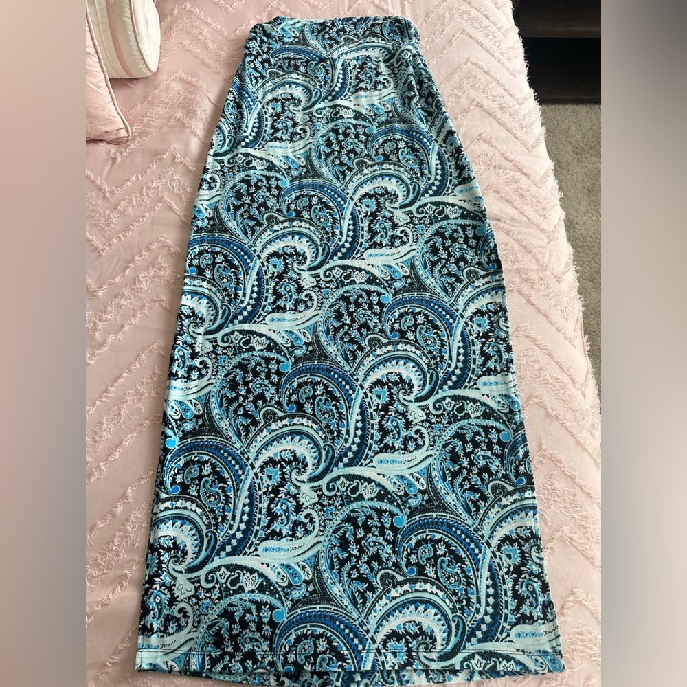 Stoosh Black and Blue Paisley Print Maxi Skirt, Size Small